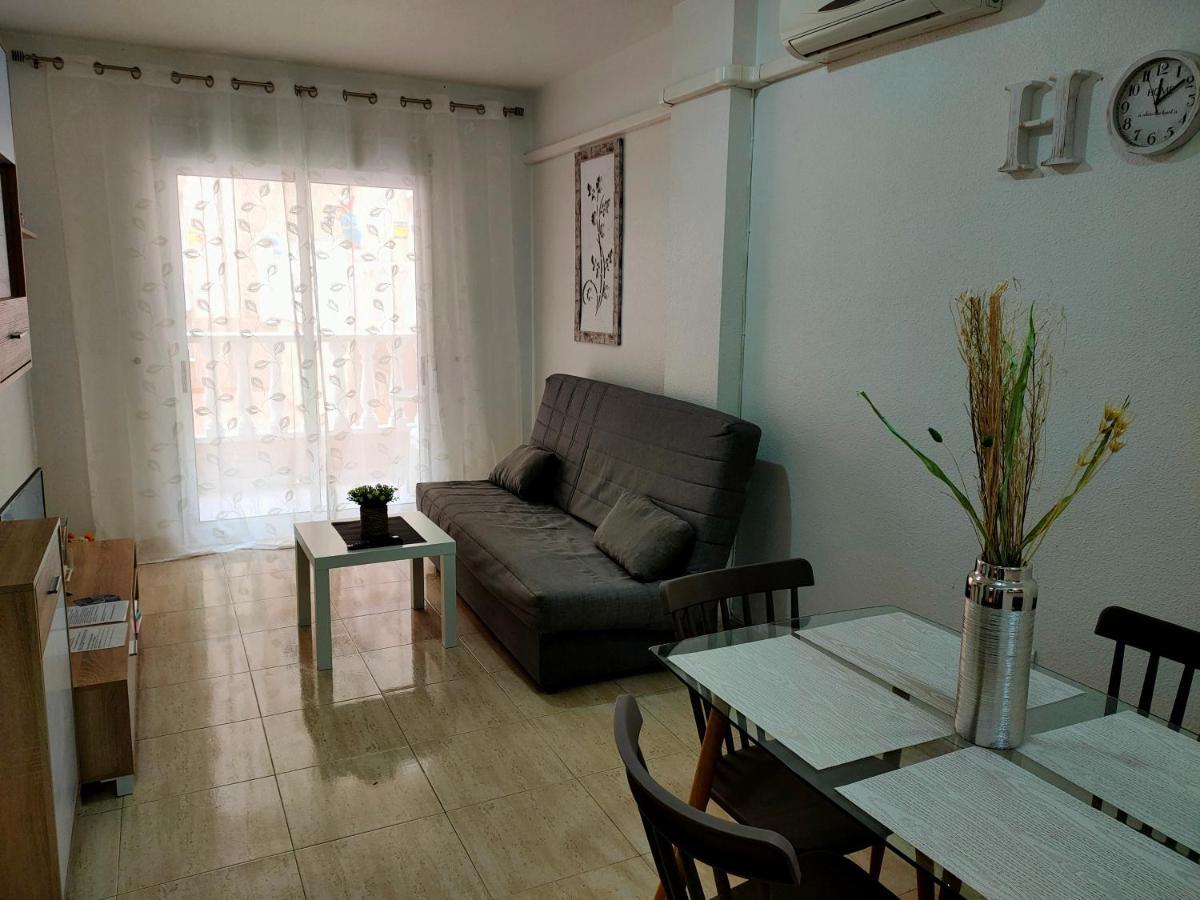 Casas Holiday - Playa Del Cura Торрев'єха Екстер'єр фото