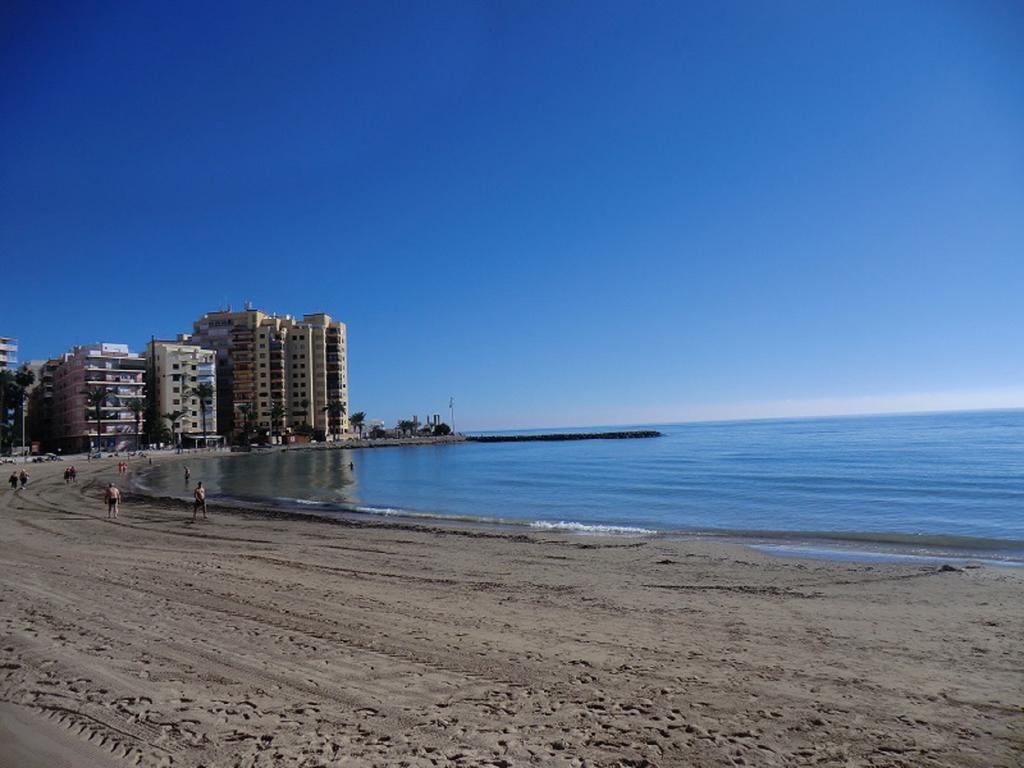 Casas Holiday - Playa Del Cura Торрев'єха Екстер'єр фото